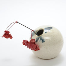 Lade das Bild in den Galerie-Viewer, LITTLE VASE