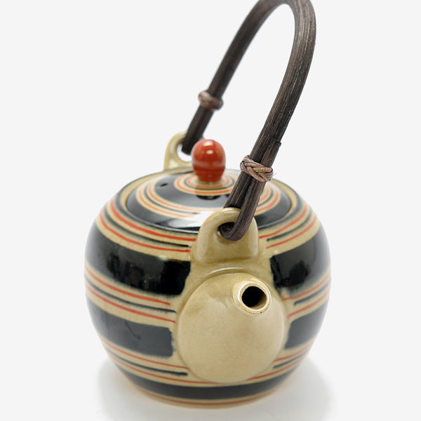 SPINNING TOP TEAPOT