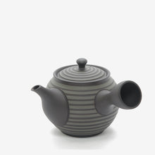 Lade das Bild in den Galerie-Viewer, CIRCLE