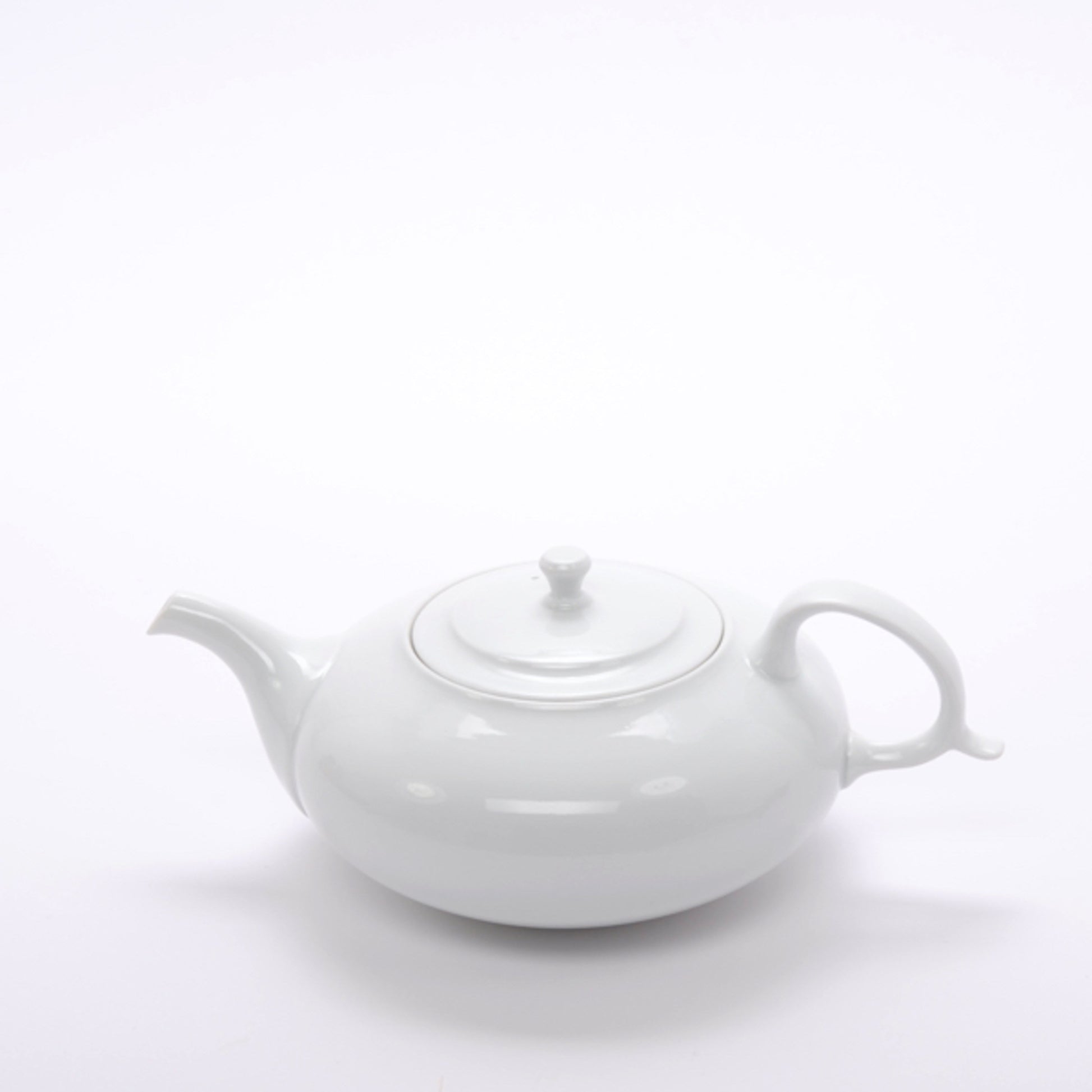 Asuka White, eine Teekanne aus weissem Porzellan 