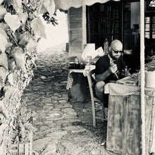 Lade das Bild in den Galerie-Viewer, COLD
